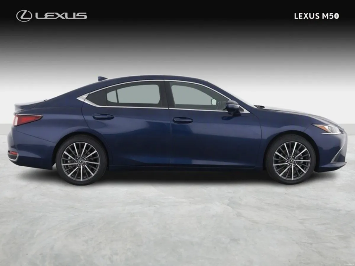 Lexus ES Dynamic - Image 3