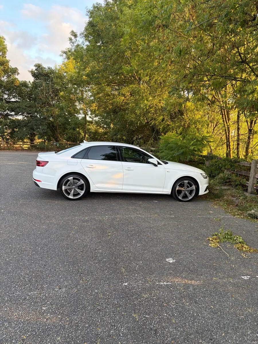Audi A4 190 - Image 1