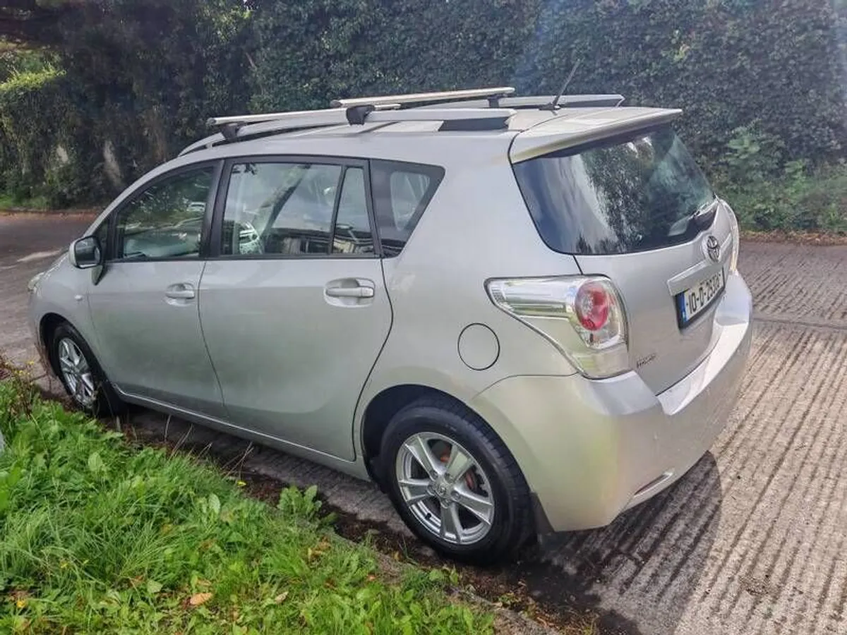 2010 Toyota Verso - Image 3