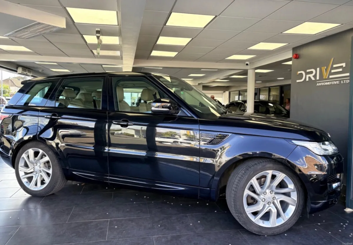 Land Rover Range Rover Sport SE 3.0 TDV6 2017 - Image 1