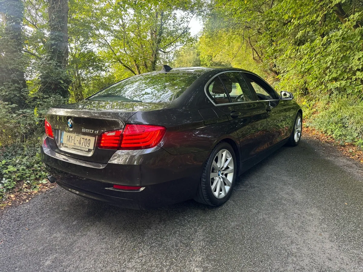 BMW 5 series - Image 3