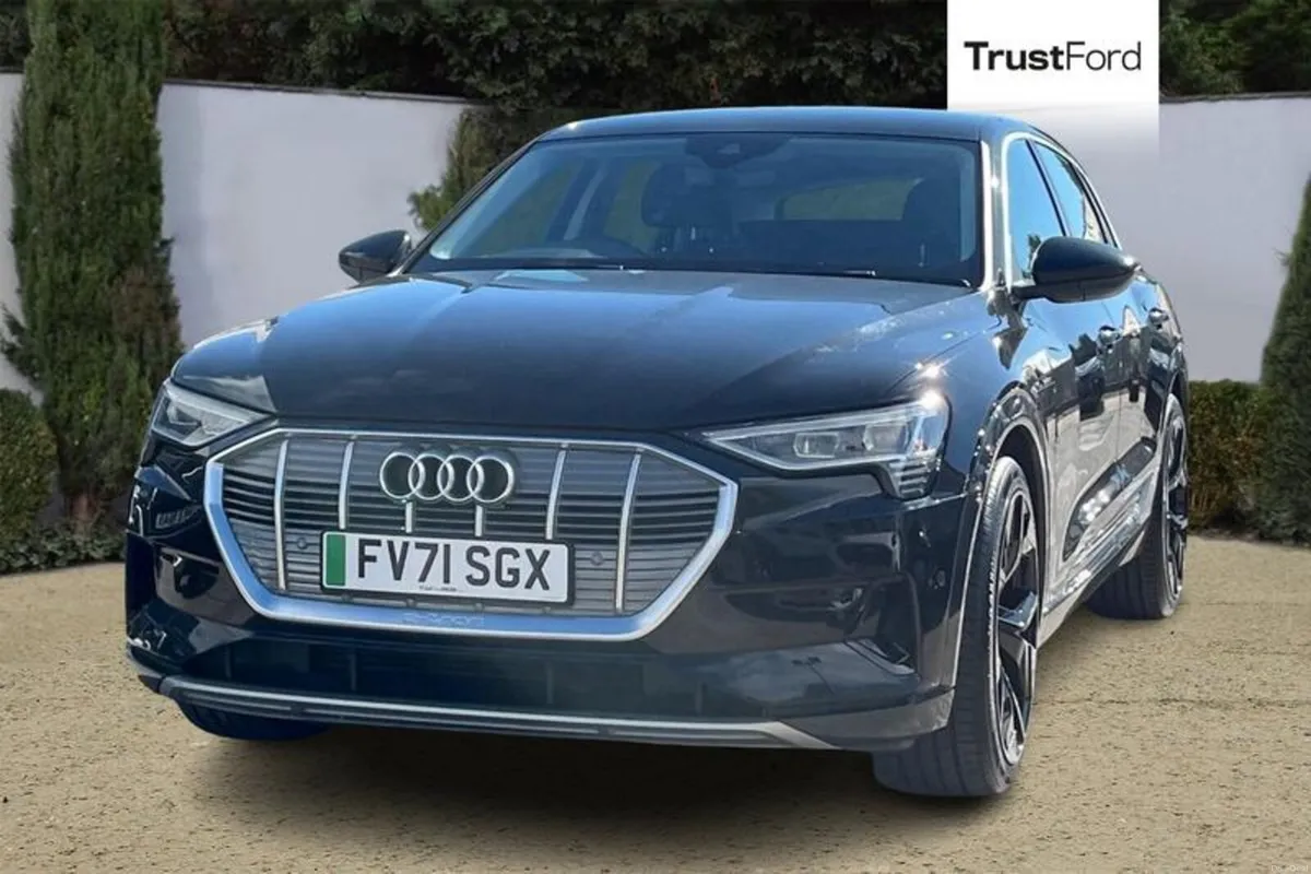 Audi e-tron 50 Technik SUV 22'' SQ5 ALLOYS  Auto q - Image 5