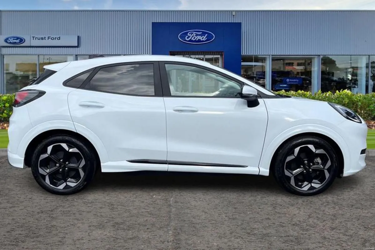 Ford Other Standard Range 43kWh Premium SUV 5dr - Image 3