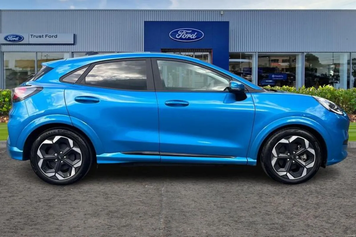 Ford Other Standard Range 43kWh Premium SUV 5dr - Image 3