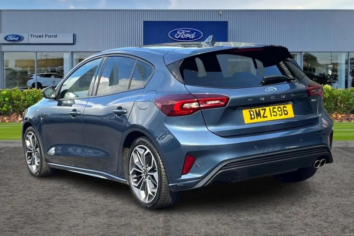 Ford Focus ST-Line X - Image 2