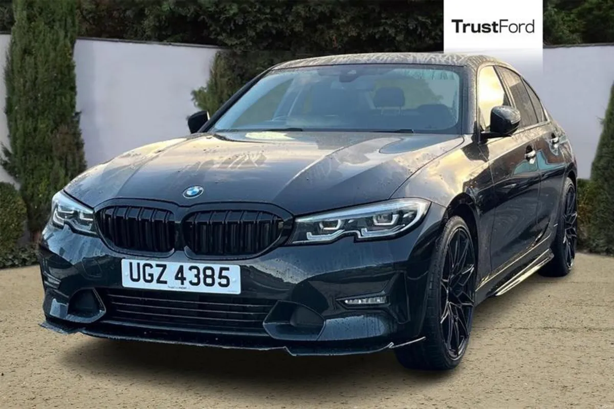 BMW 3-Series 318i Sport 4dr Step Auto- 20'' M4 ALL - Image 5
