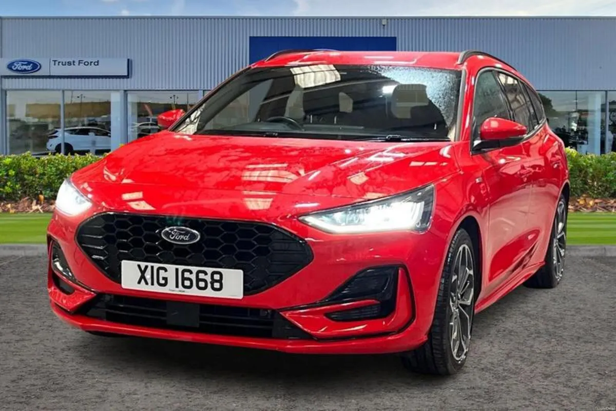 Ford Focus 1.0 EcoBoost Hybrid mHEV 155 ST-Line X - Image 5