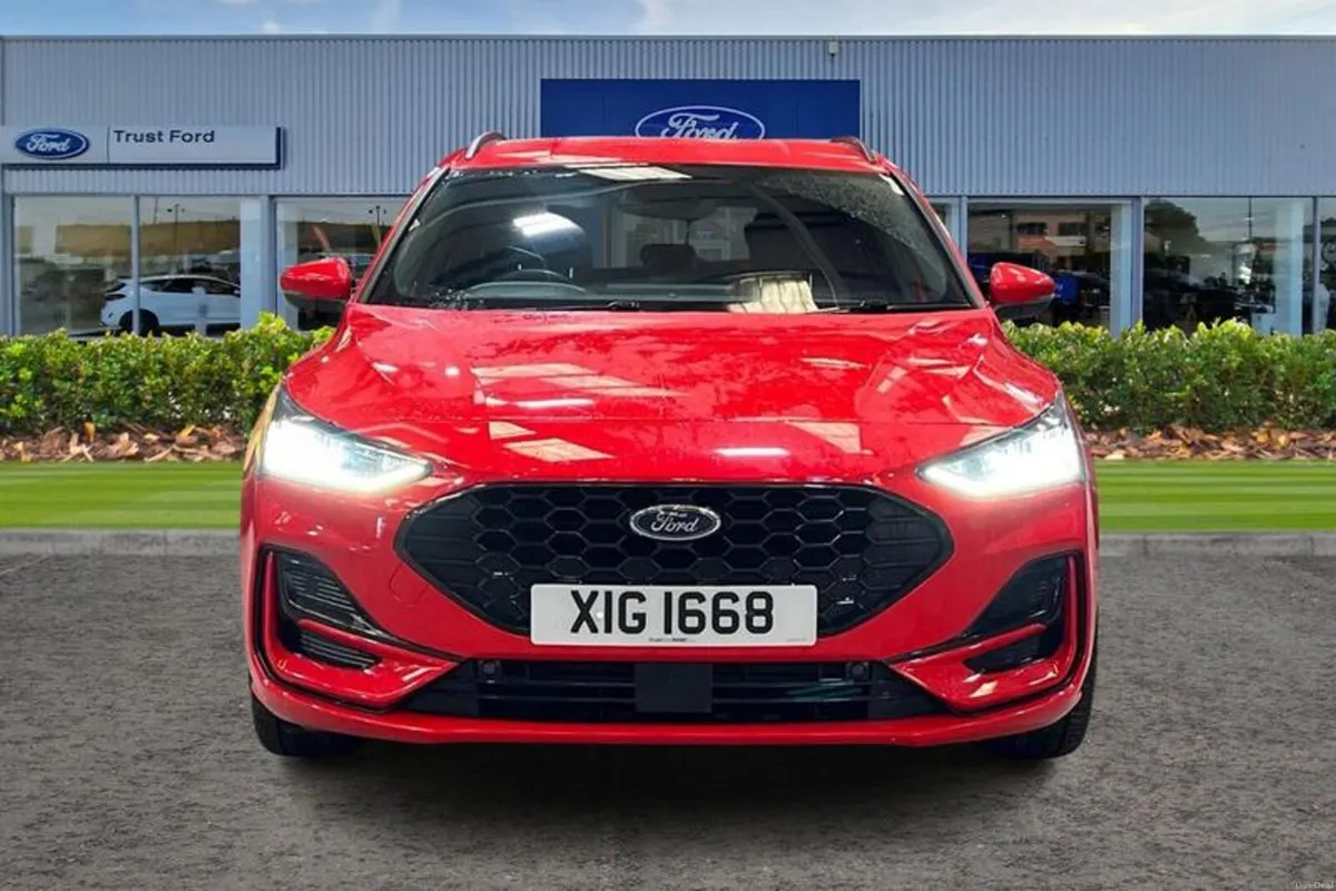 Ford Focus 1.0 EcoBoost Hybrid mHEV 155 ST-Line X - Image 6