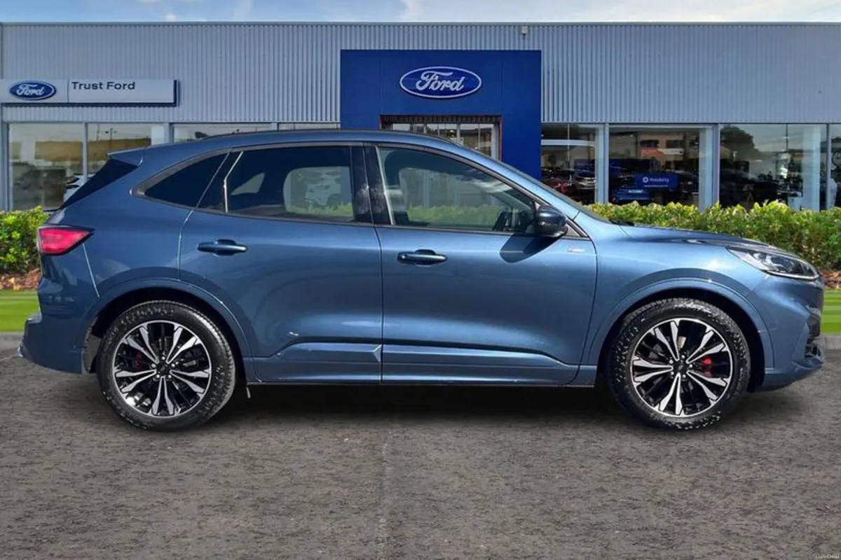 Ford Kuga 1.5 EcoBoost 150 ST-Line X Edition 5dr - Image 3