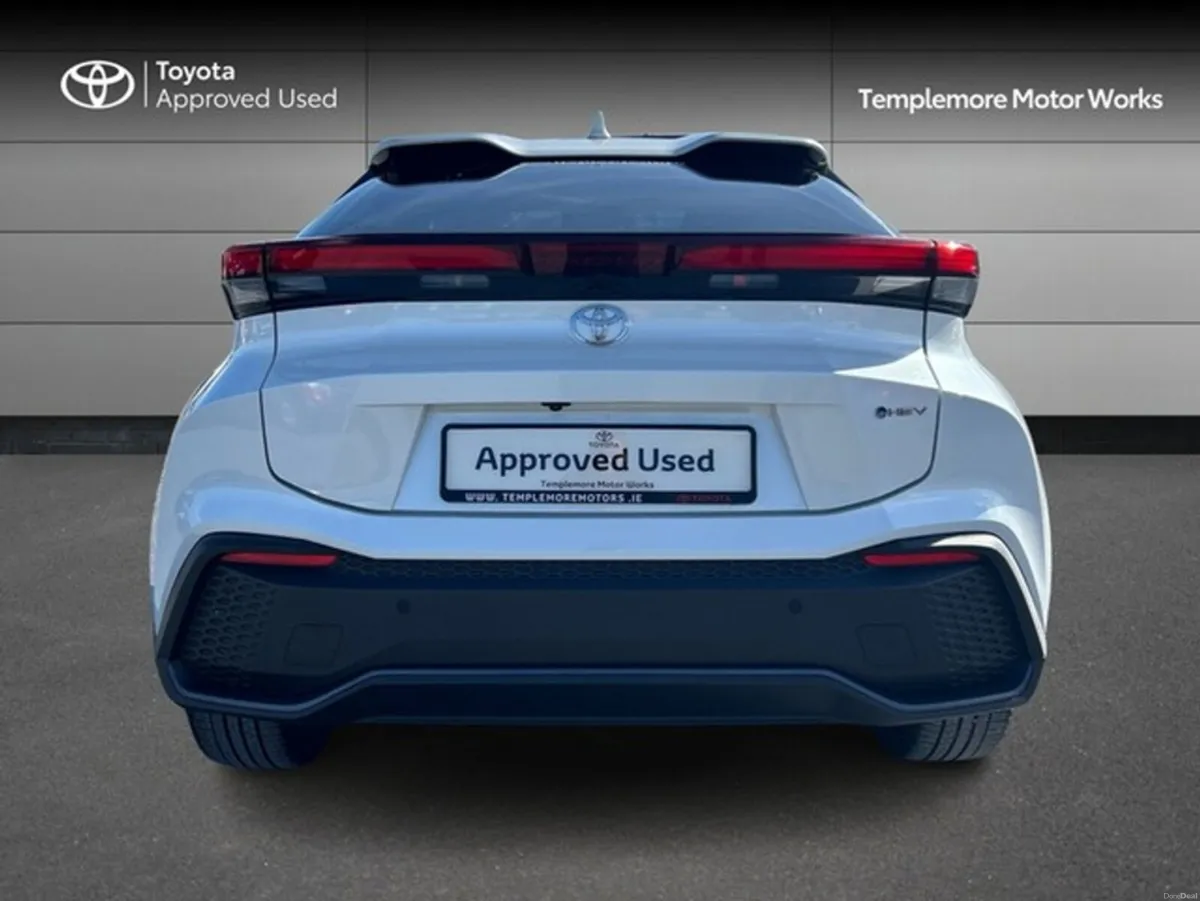 Toyota C-HR Hybrid Sport - Image 4