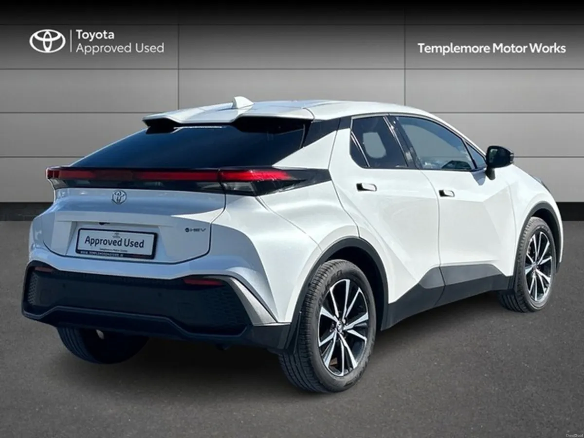 Toyota C-HR Hybrid Sport - Image 2