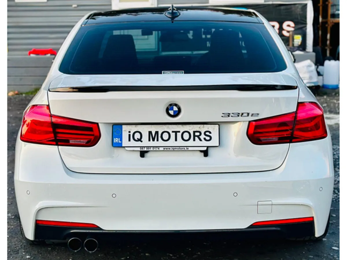 BMW 3-Series 330e Automatic petrol Plug-IN Hybrid - Image 5
