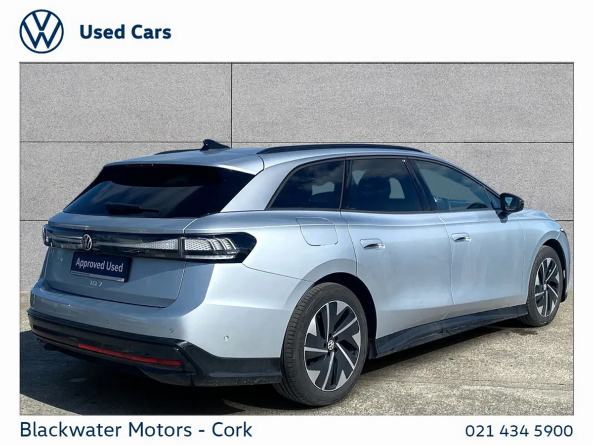 Volkswagen ID.7 PRO S PLUS AUTOMATIC - Image 3