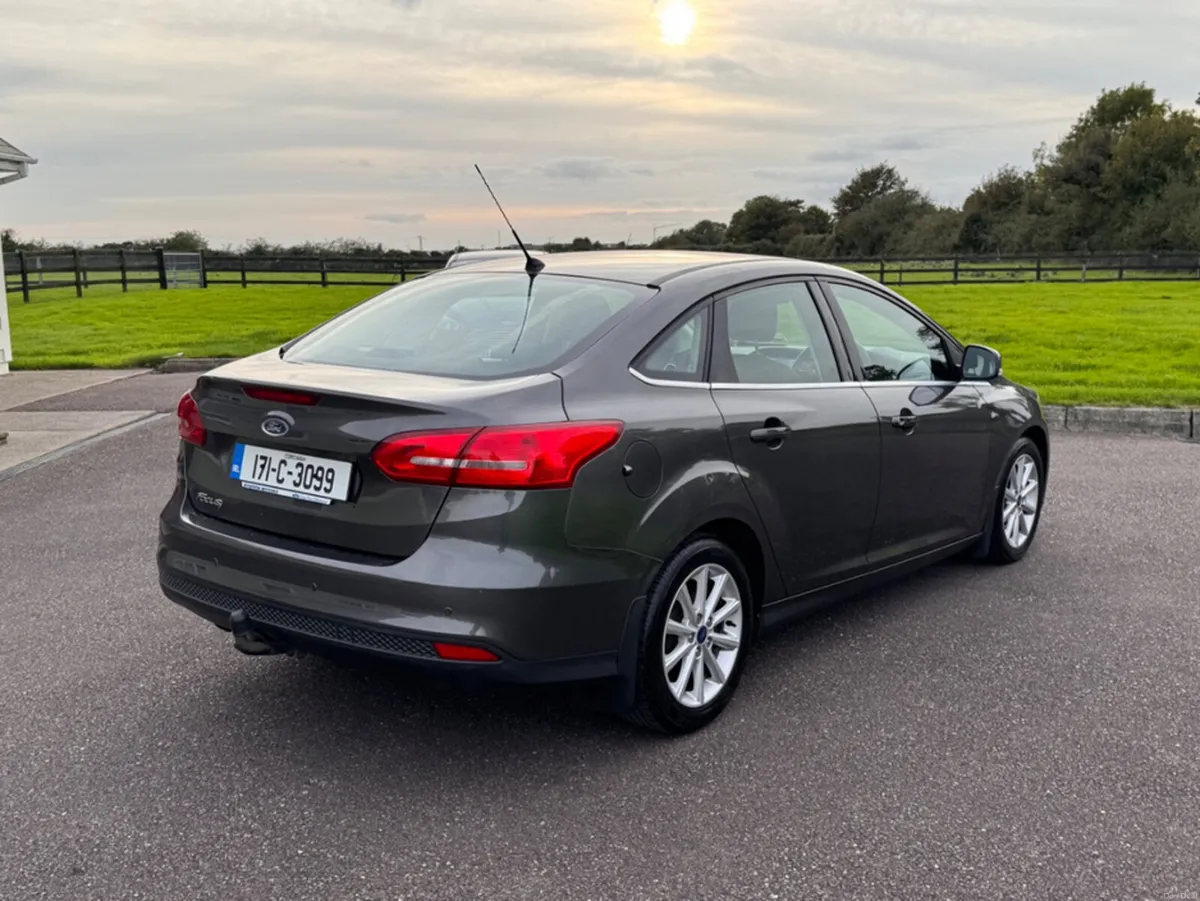 Ford Focus TITANIUM 1.5 TD 95PS 6SPEED 4DR - Image 5