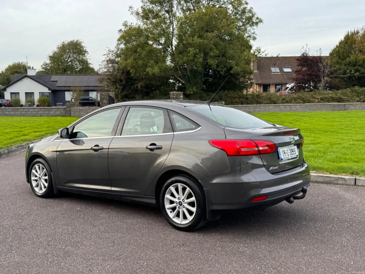 Ford Focus TITANIUM 1.5 TD 95PS 6SPEED 4DR - Image 6