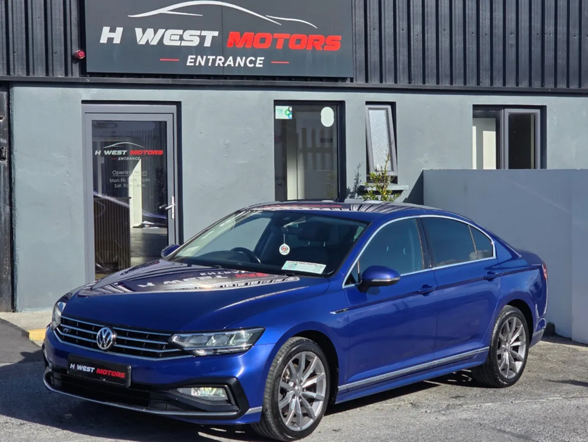 Volkswagen Passat R-LINE 2.0 TDI MANUAL 6SPEED FWD - Image 1