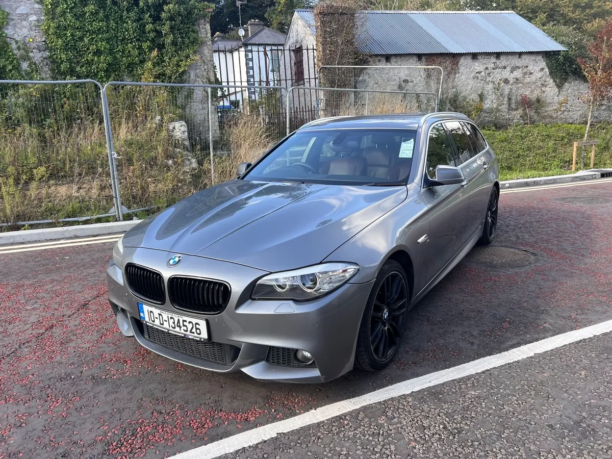 BMW 5-series 520d M Sport Touring F11 2010 - Image 1