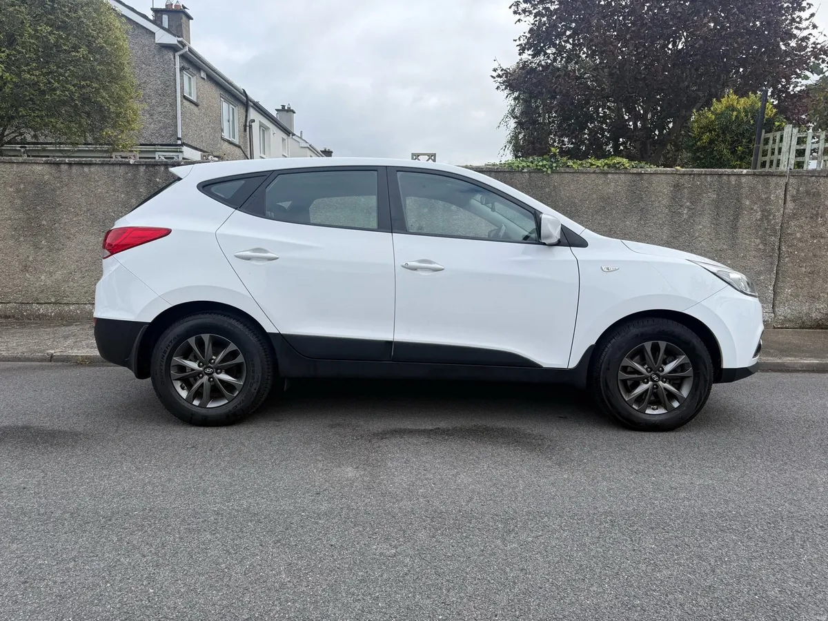 Hyundai IX35 New NCT 08/27 - Image 6