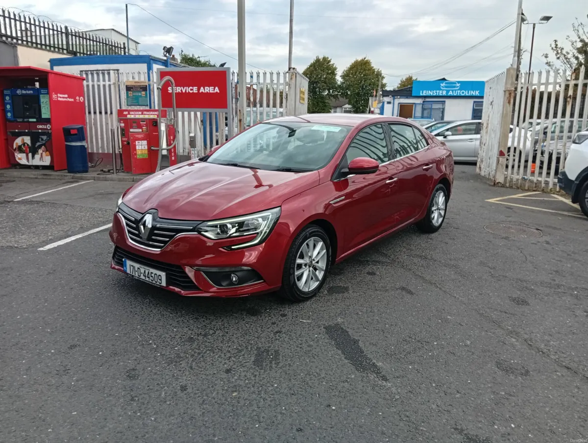 2017 Renault Megane only 17,000 kms - Image 3