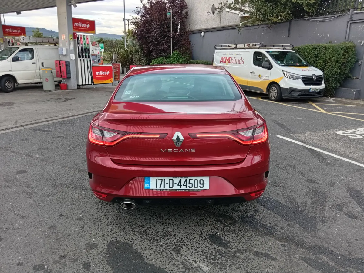2017 Renault Megane only 17,000 kms - Image 5
