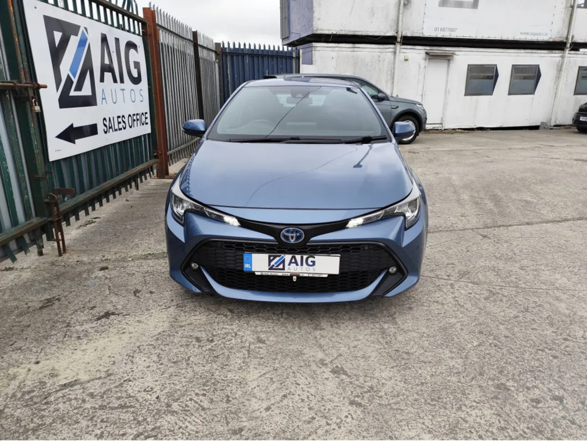 Toyota Corolla 1.8 HYBRID ICON TECH HEV CVT - Image 2