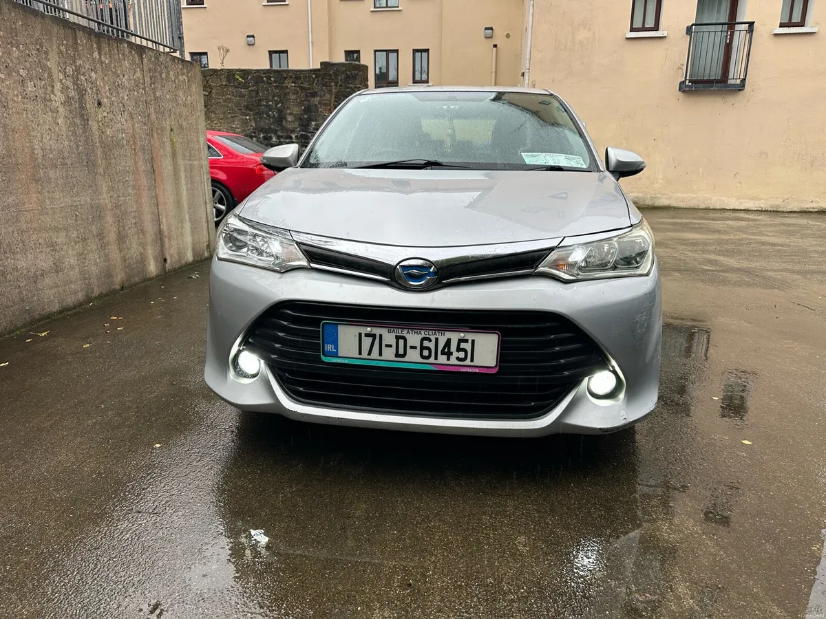 Toyota Corolla Axio - Image 3