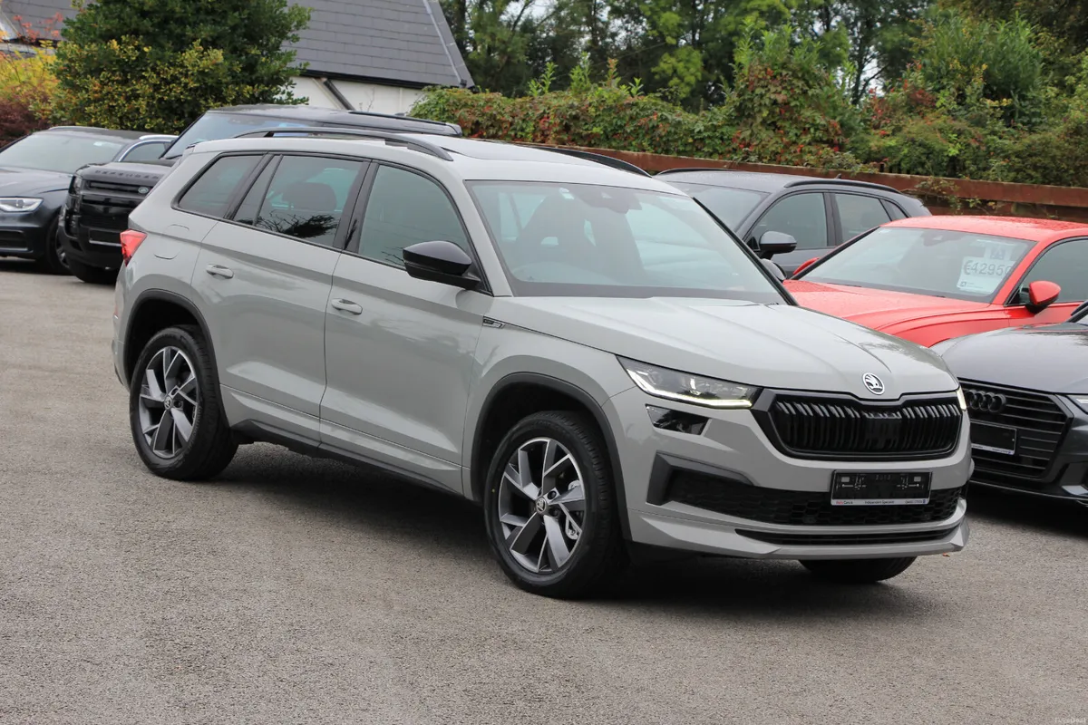 Kodiaq Sportline 4x4 * Sunroof/Heated Rear seats - Image 1