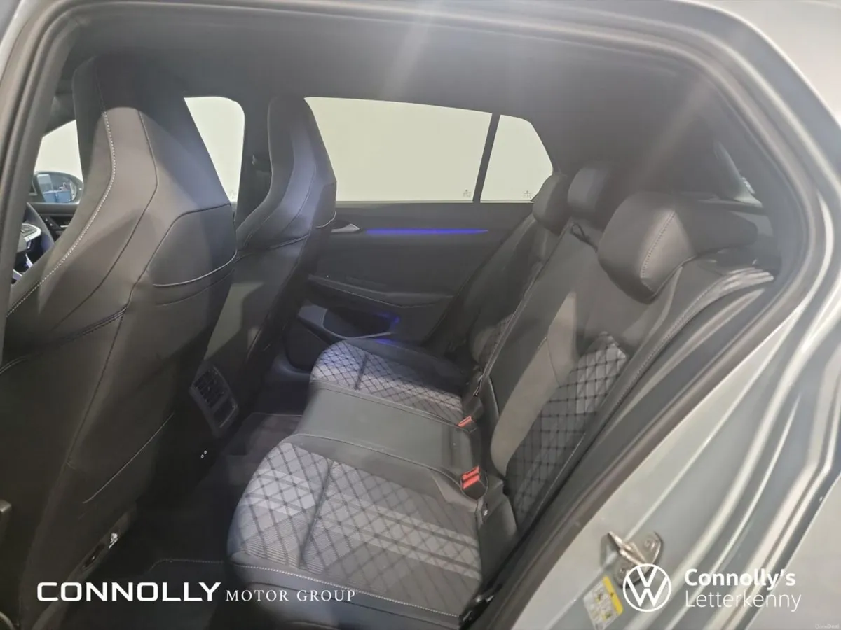 Volkswagen Golf R-LINE 2.0 TDI 150HP DSG *Huge Spe - Image 6
