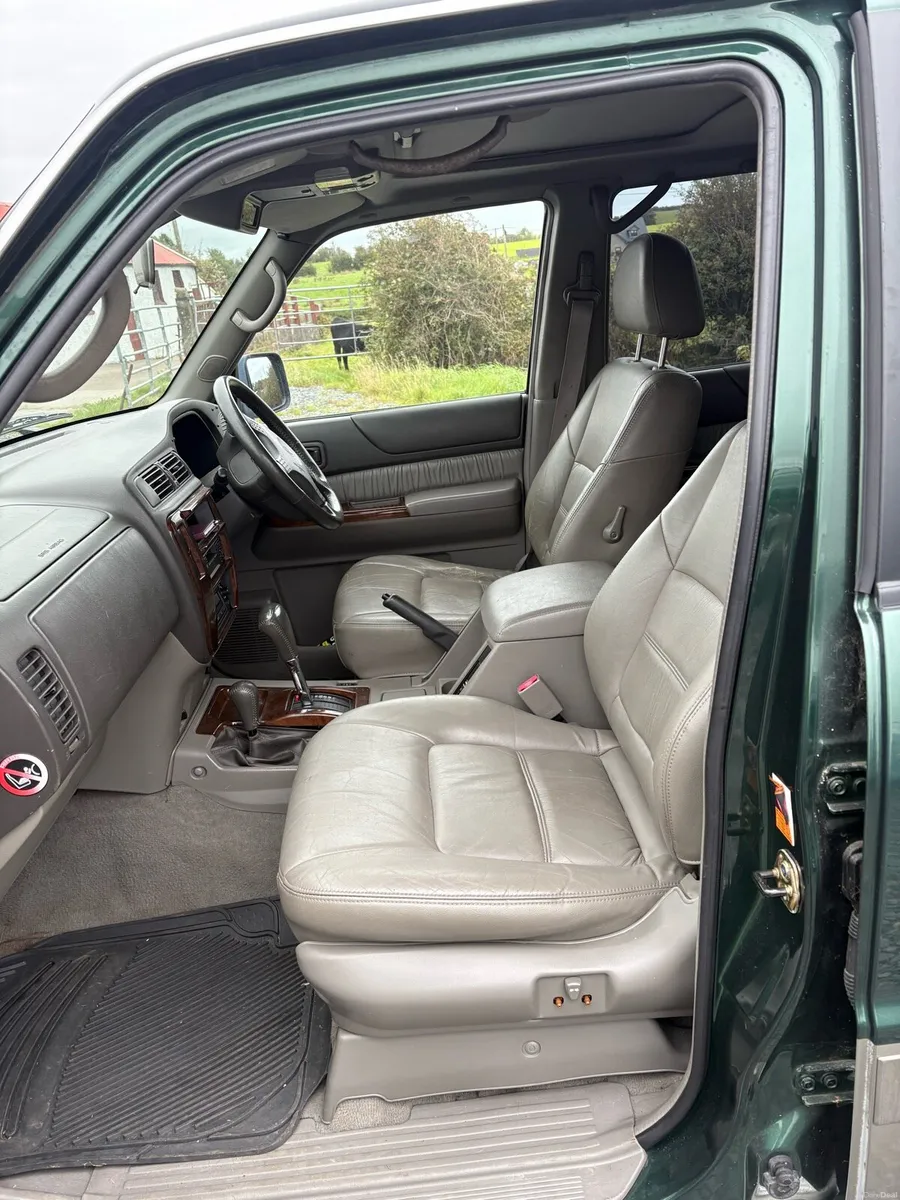 Nissan Patrol GR 3.0 Auto 7 Seat NCT 08/27 - Image 5