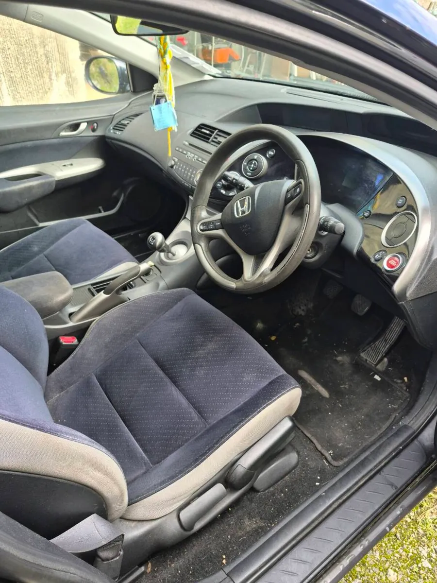 Honda Civic 1.4 - Image 2