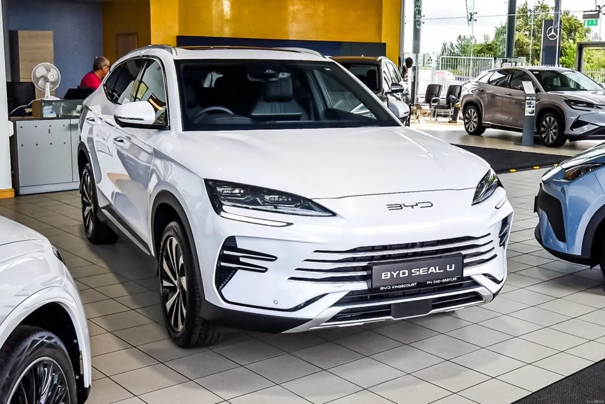 BYD SEAL U Demo Plug in Hybrid Comfort - Image 1
