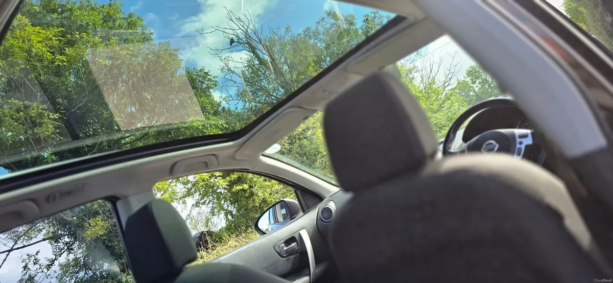 Nissan Qashqai 2011 - Image 3
