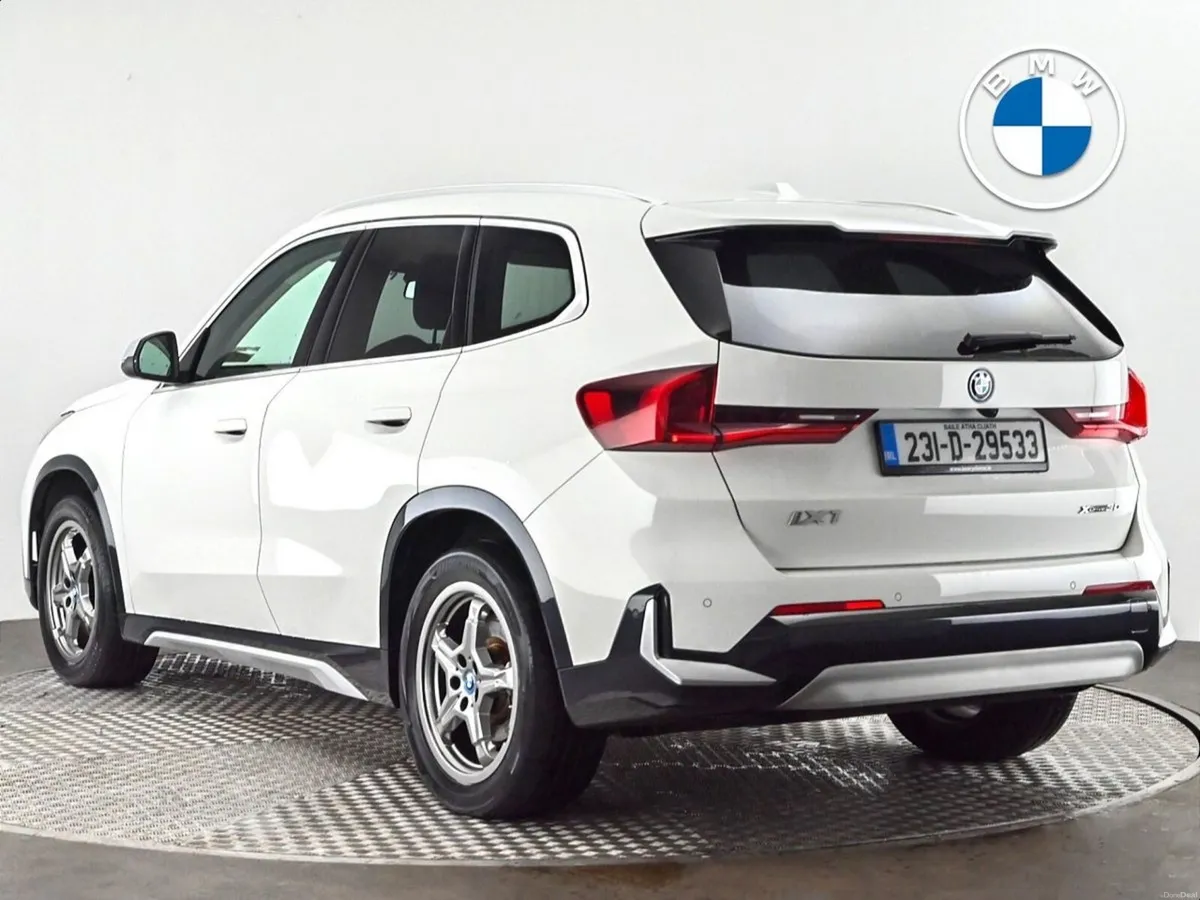 BMW iX1 xDrive30 xLine - Image 2