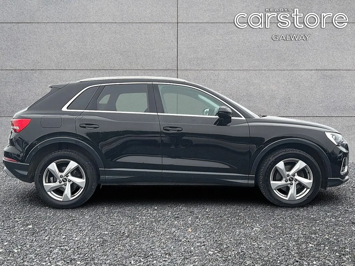 Audi Q3 35 TDI 150HP S Tronic SE - Image 2