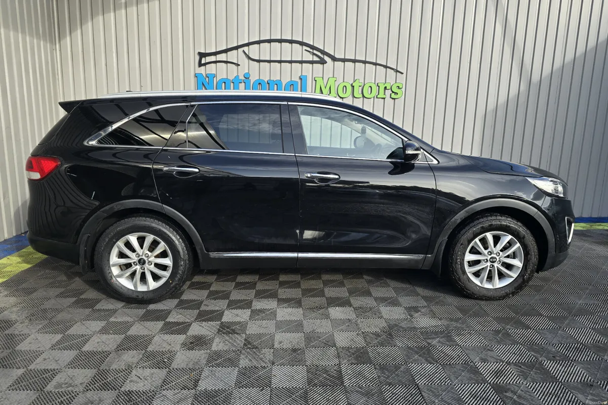 2017 Kia Sorento 2.2 Platinum 7 Seat - Image 2