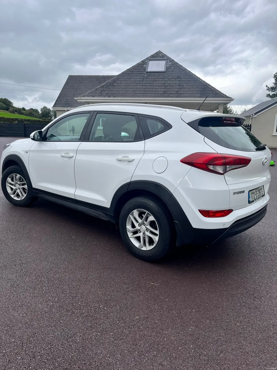 Hyundai Tucson 2017 1.7 Diesel comfort 5dr - Image 3