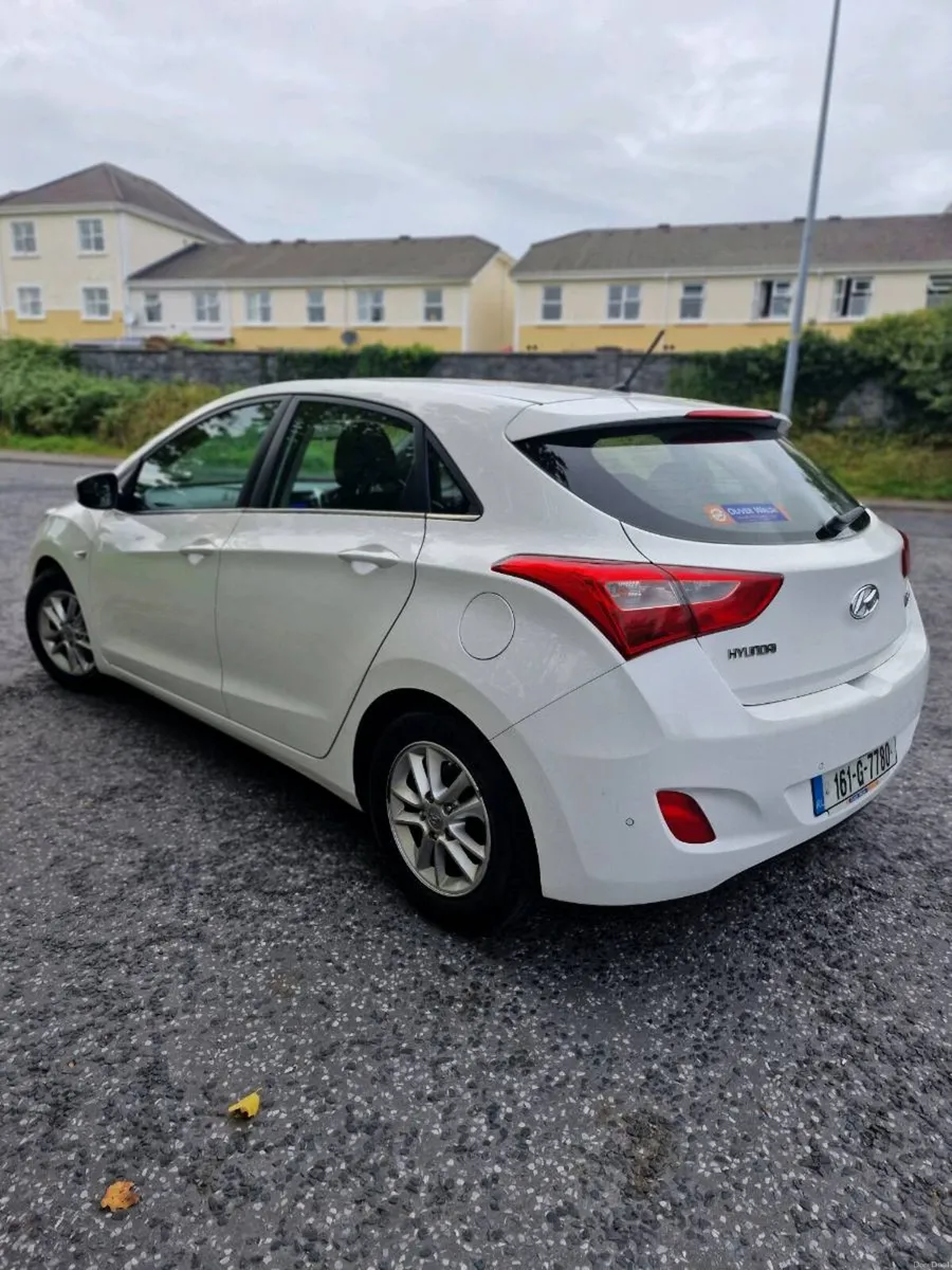Hyundai i30 *full service history* - Image 3