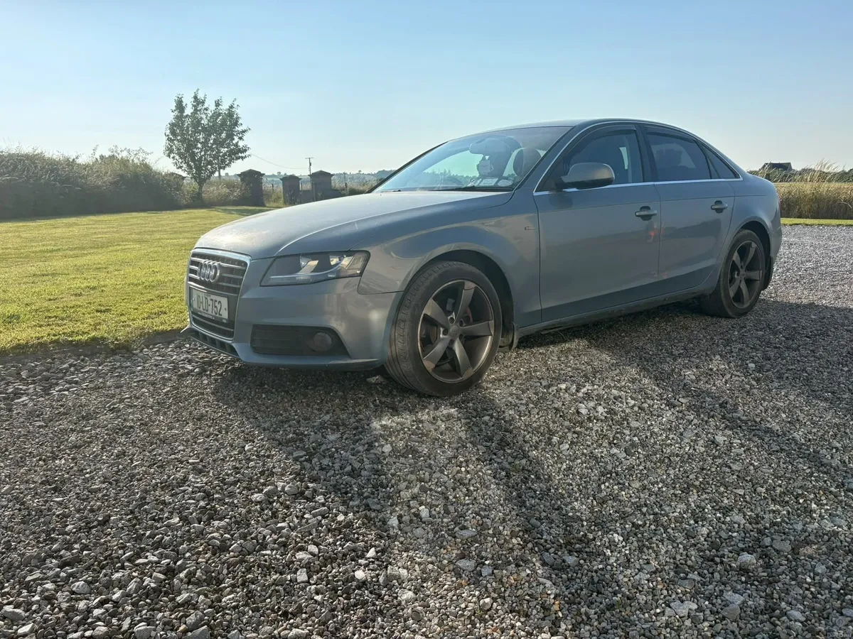 Audi A4 2010 - Image 4