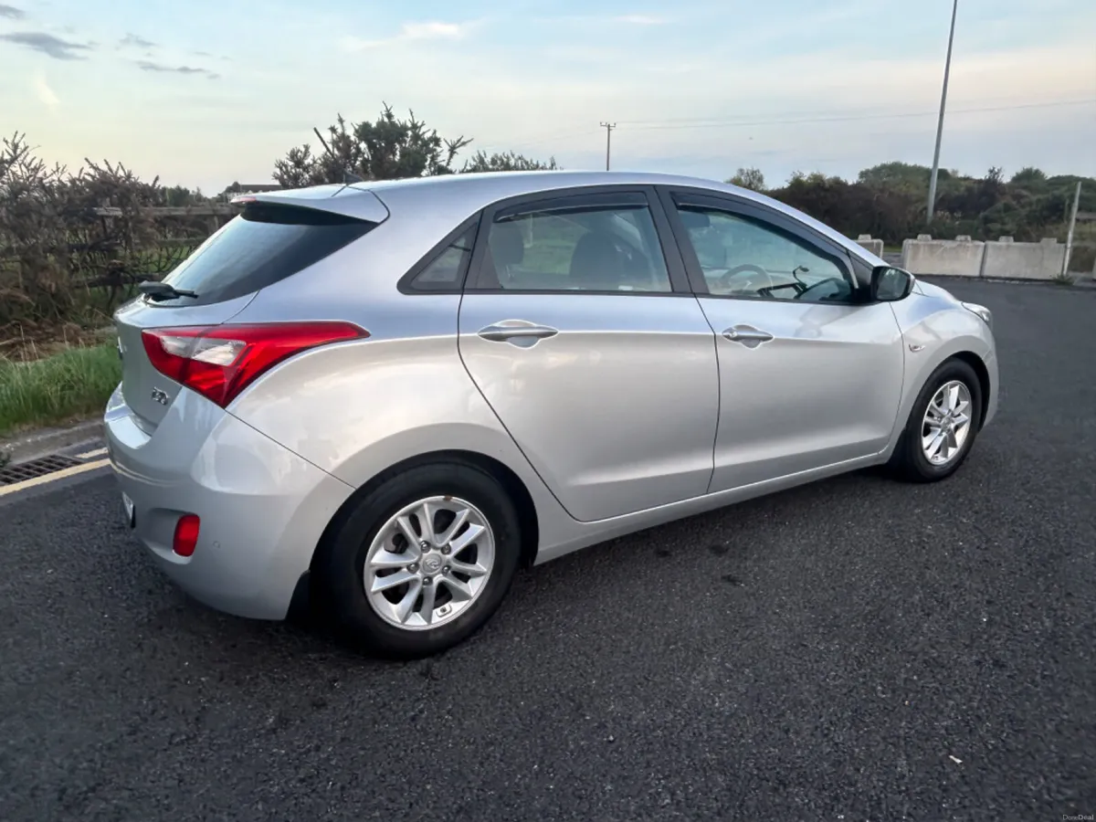 2015 HYUNDAI I301.6 CRDI DELUX - Image 5