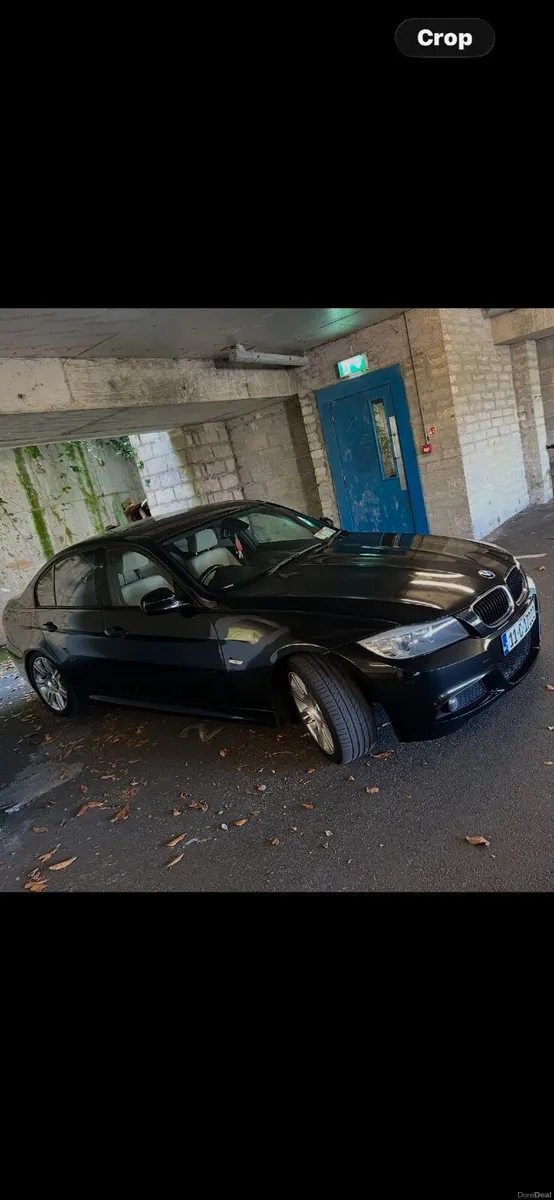BMW 3-Series 2011 - Image 4