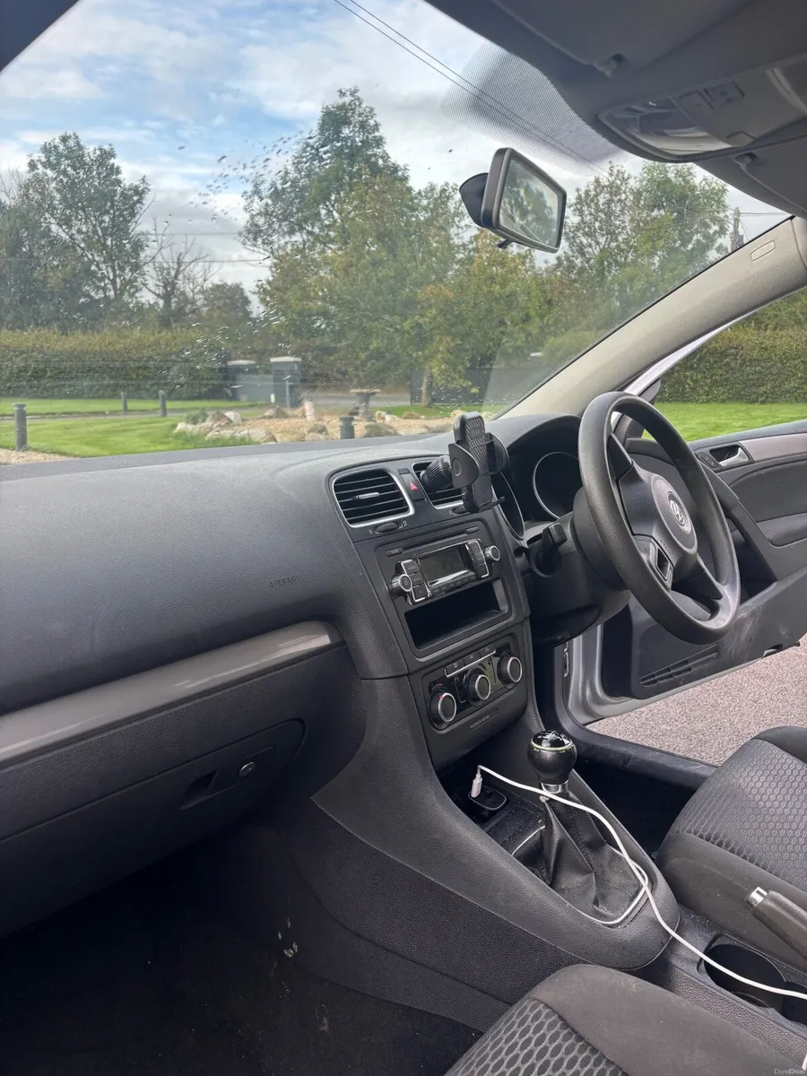 VW Golf 2012 | 1.6L | NCT 07/27 + TAX 04/27 - Image 4