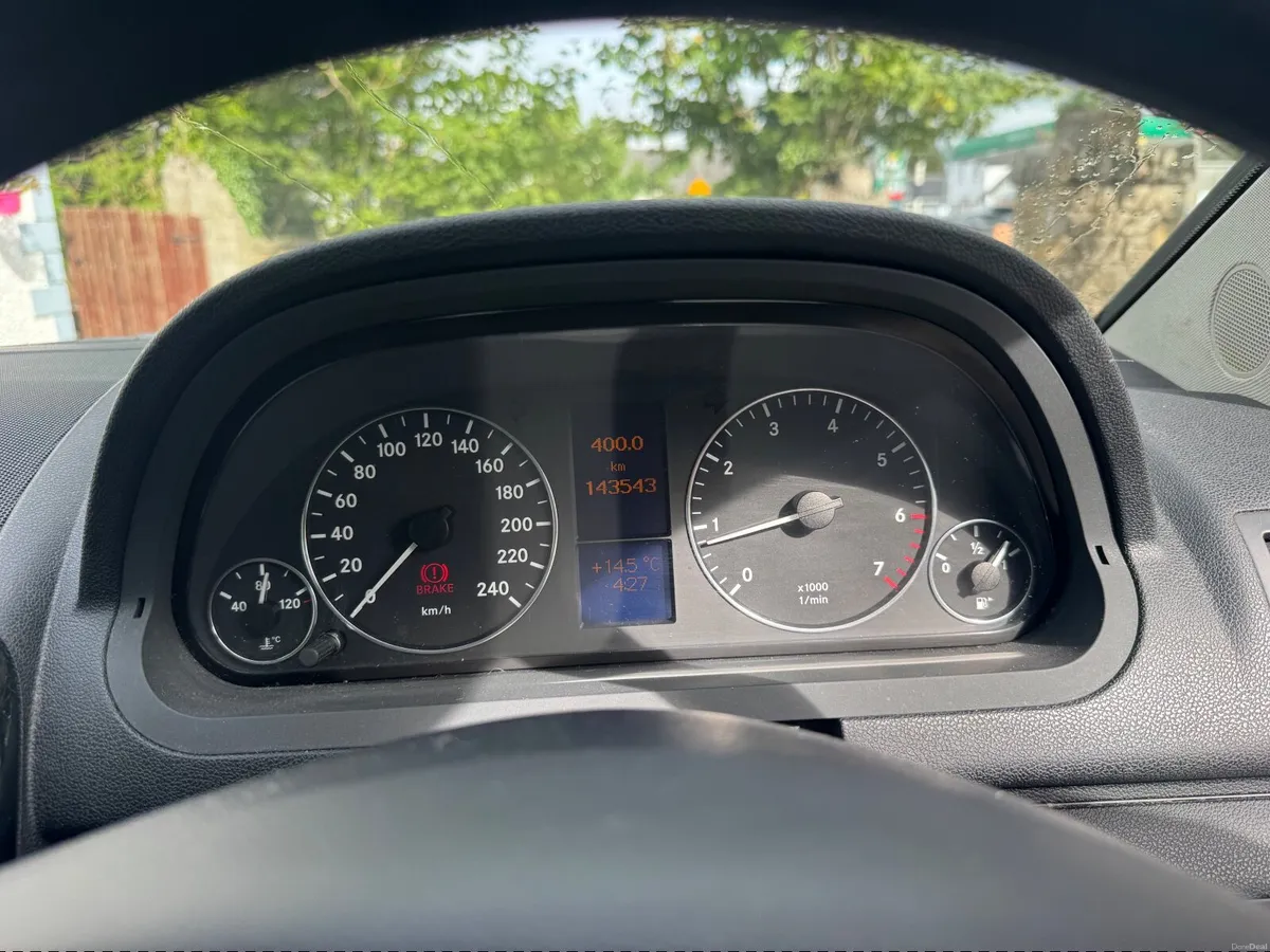 Mercedes-Benz A-Class 2009 - Image 2