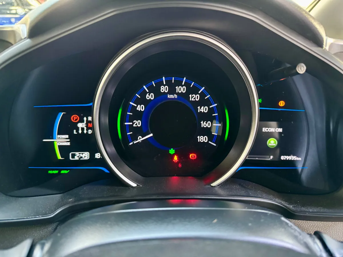 Honda Fit 2015 - Image 6
