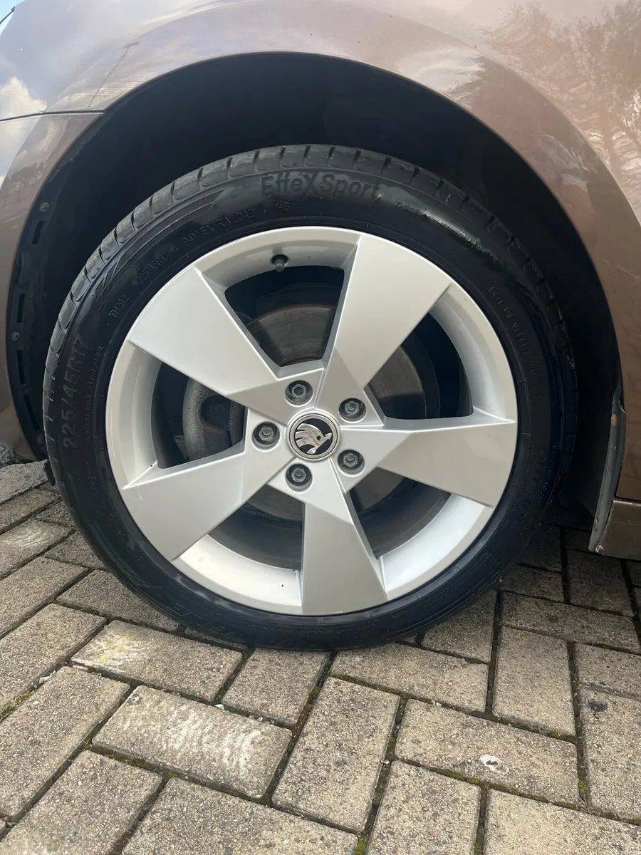 Skoda Octavia Combi Estate - Image 3