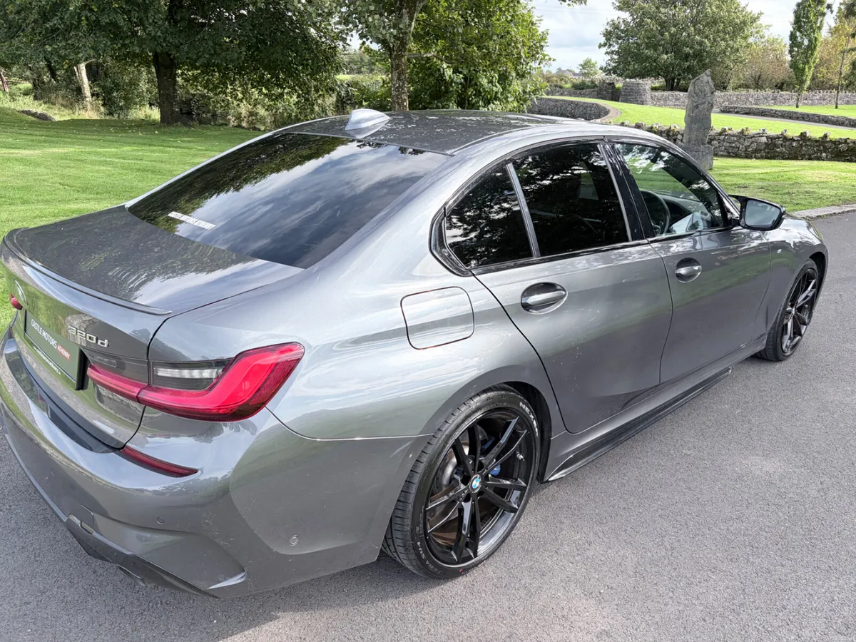 BMW 320D x-Drive M Sport Black Edition - Image 5