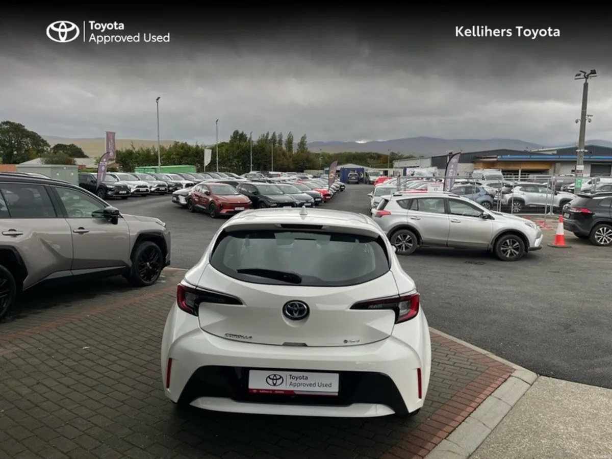 Toyota Corolla BUY & FLY SALE!!! - Image 4