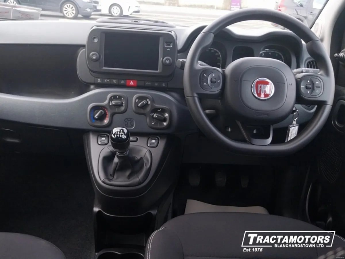 Fiat Panda 1.0 CROSS 5DR - Image 2