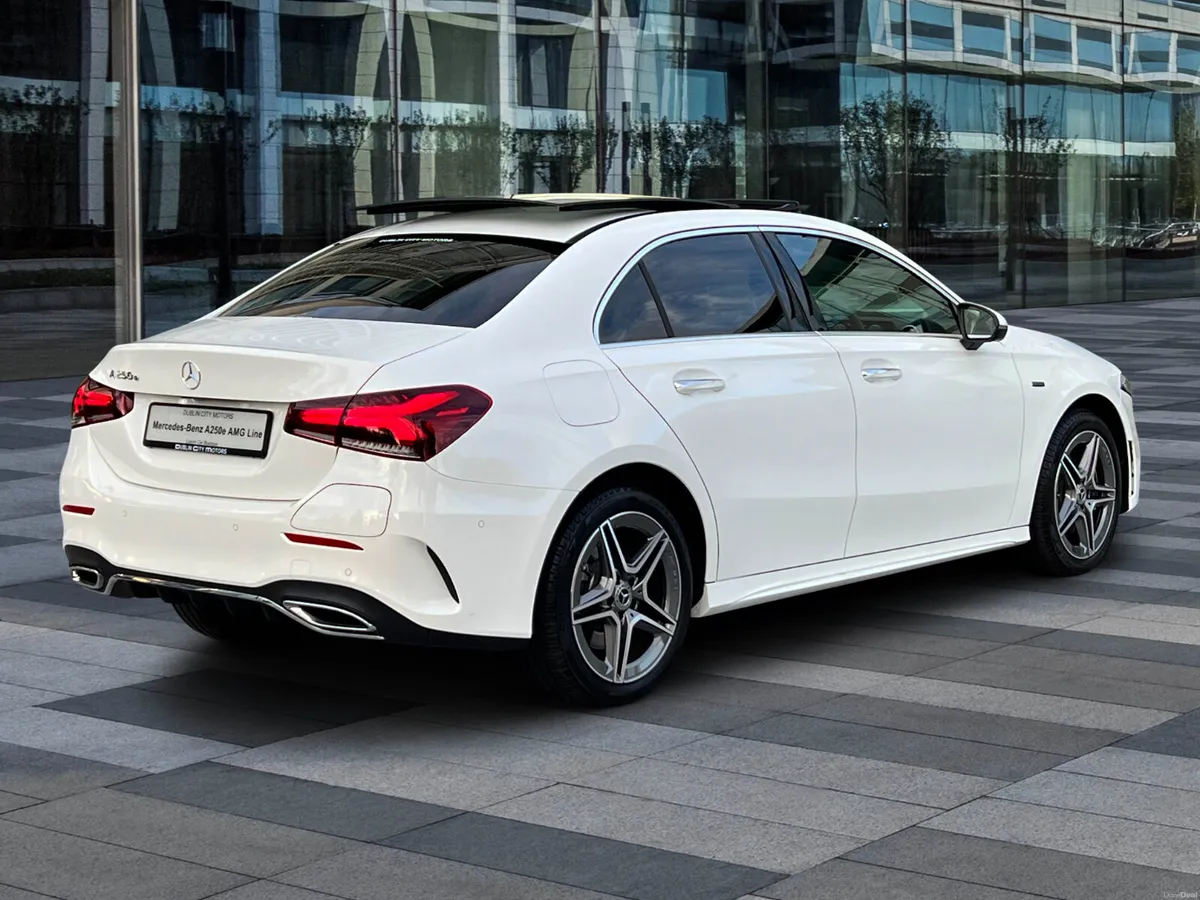 Mercedes Benz A250e AMG-Line Sedan *Panroof* - Image 6