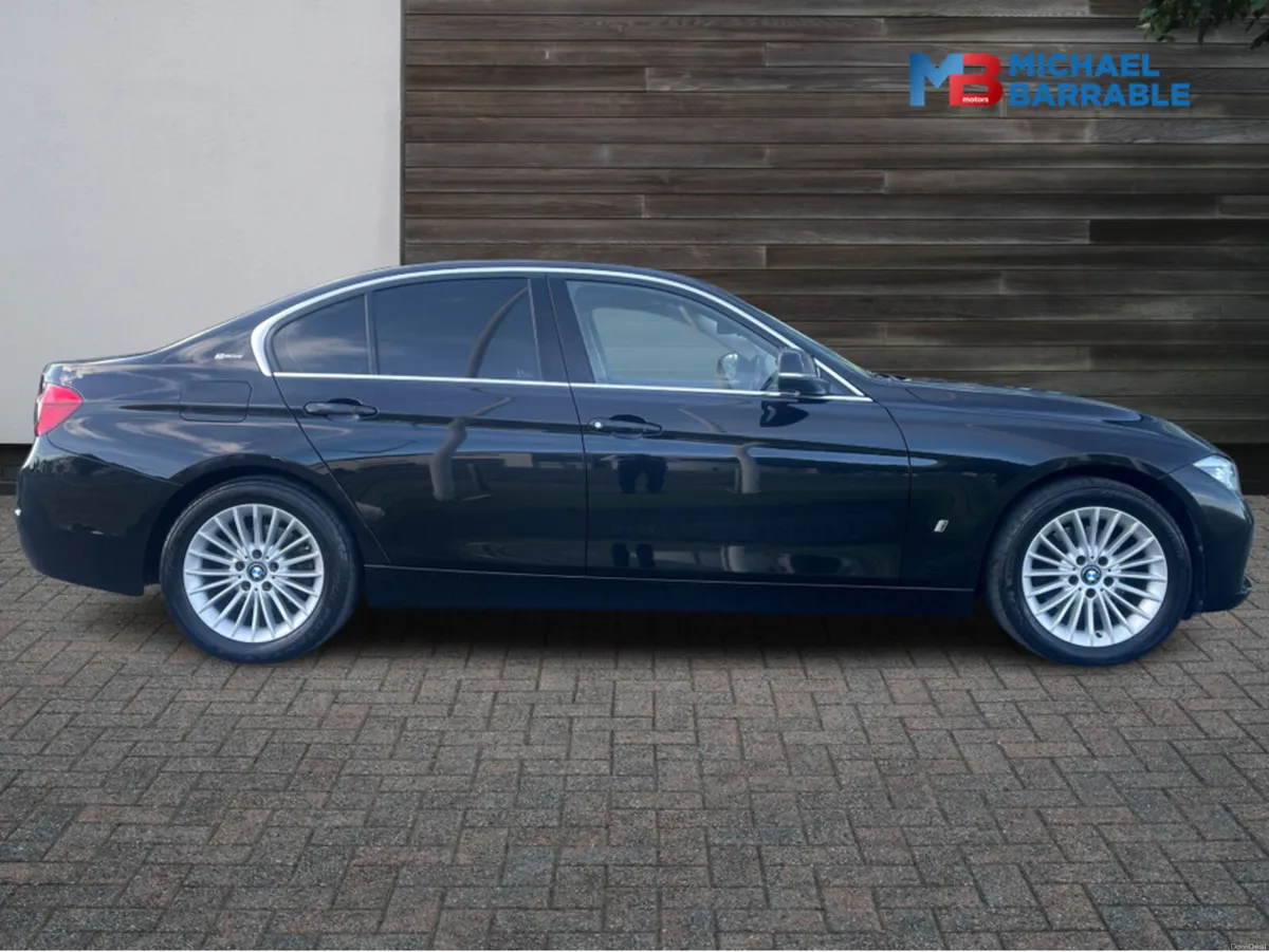 BMW 3-Series PETROL BMW 330e PHEV AUTO - Image 3
