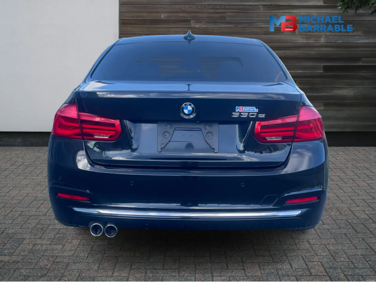 BMW 3-Series PETROL BMW 330e PHEV AUTO - Image 4